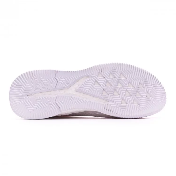 post card Suela Ultra Boost.webp
